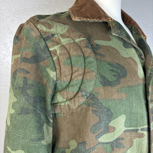 Mens Camo Hunting Jacket Divided Shell Pouches in Front Pocket Inside Game Pouch - Picture 3 of 16